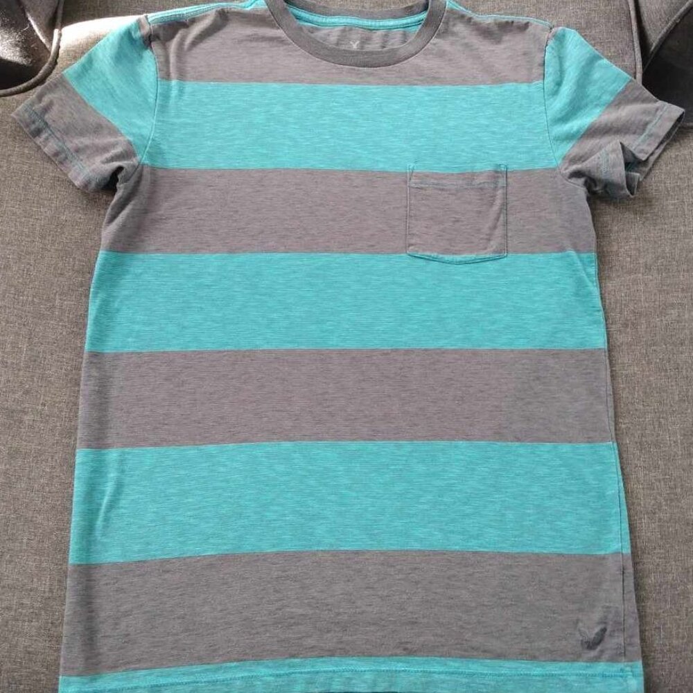American Eagle Tshirt